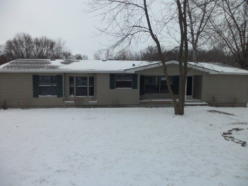 305 N Smith St, Windsor, MO 65360