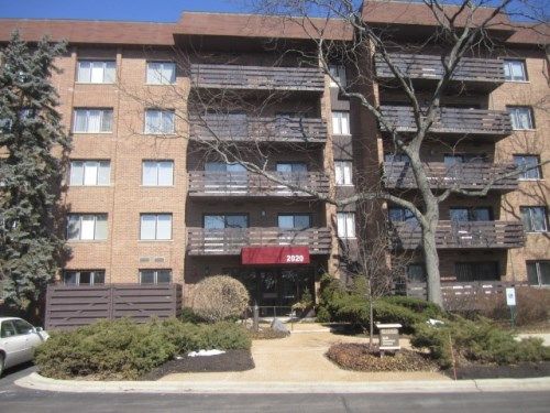 2020 Chestnut Ave Apt 405, Glenview, IL 60025