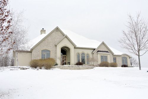 136 Legend Way, Wales, WI 53183