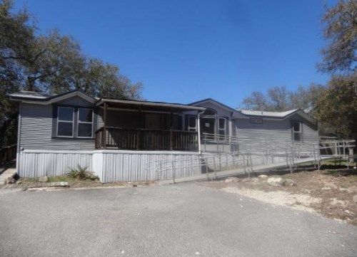 140 Private Road 1507, Bandera, TX 78003