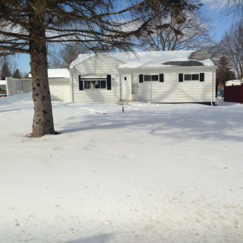 6085 Hopkins Rd, Flint, MI 48506