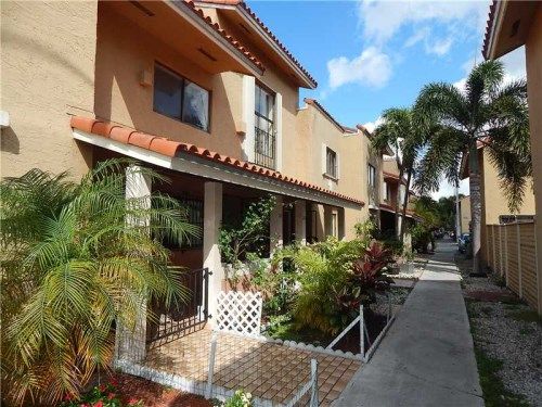 2745 W 61 PL # 204, Hialeah, FL 33016