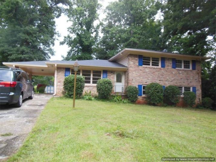 4876 Pine Shadows Drive, Stone Mountain, GA 30088