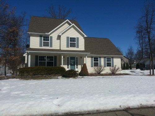 2413 Summit Cedar Dr, Howell, MI 48855