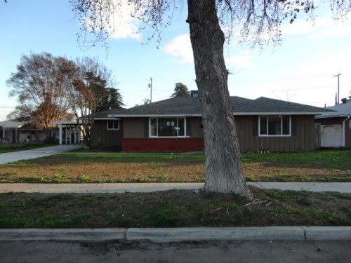 1418 E Brown Avenue, Fresno, CA 93704