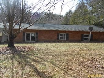 313 Woodland Ln, Church Hill, TN 37642