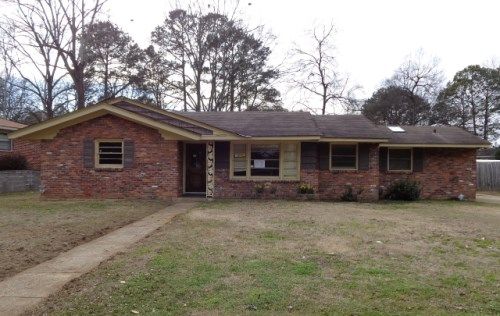 1106 Lakewood Dr, Montgomery, AL 36109