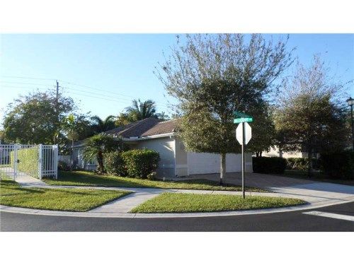 6324 WILLOUGHBY CIR, Lake Worth, FL 33463