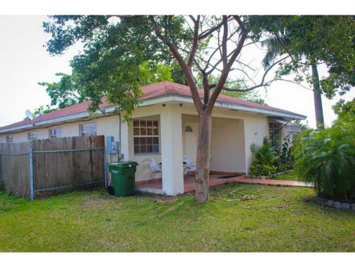 831 NW 1 AV, Homestead, FL 33030