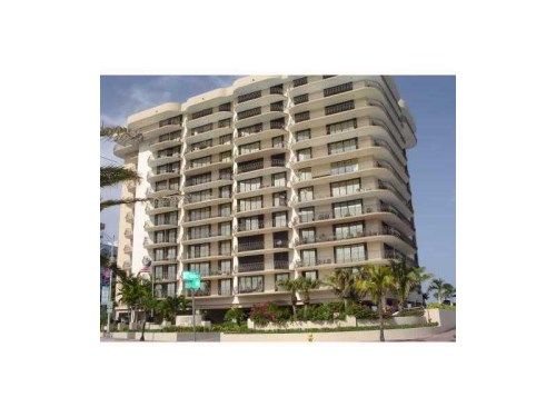 8777 COLLINS AV # 211, Miami Beach, FL 33154