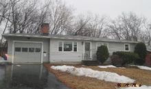 32 Lavista St Manchester, NH 03103