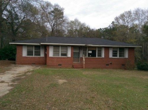 9 Pinehurst Dr, Phenix City, AL 36867