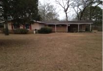 1881 Denton Rd, Dothan, AL 36303