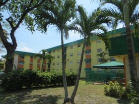 606 W 81st Apt 205, Hialeah, FL 33014