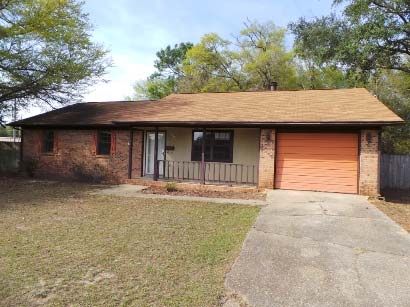 6408 Walnut St, Milton, FL 32570