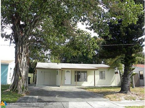 5272 NW 1ST AV, Fort Lauderdale, FL 33309