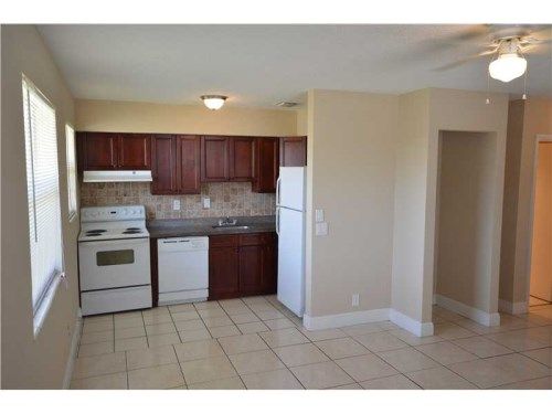 1660 NW 52 AV # 2, Fort Lauderdale, FL 33313