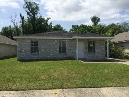 4628 Bayou Des Familles Dr, Marrero, LA 70072