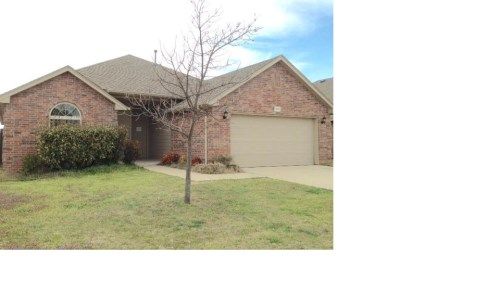 2509 Beaver Bend Ln, Yukon, OK 73099