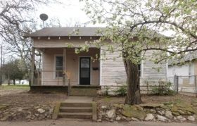 406 W Tennessee St, Sherman, TX 75090