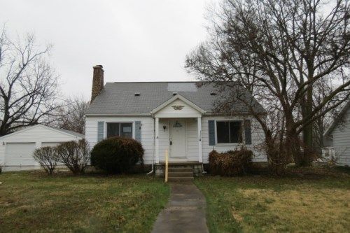 2310 E 18th St, Muncie, IN 47302