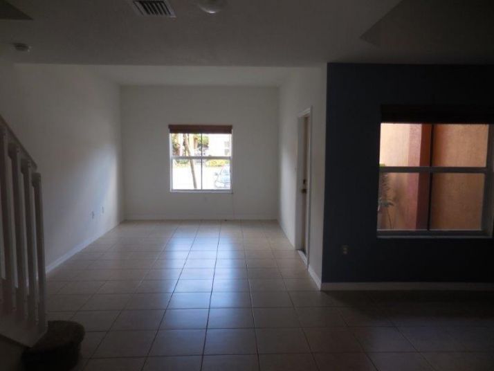 2156 SIENA TE # 2156, Hollywood, FL 33021