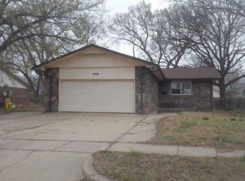 508 S Chase St, Wichita, KS 67213