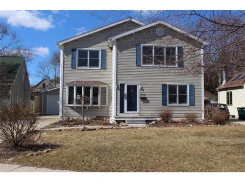 479 S Main St, Saukville, WI 53080