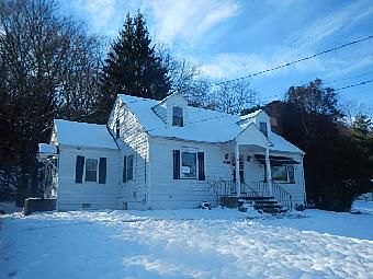 469 Windham Rd, Willimantic, CT 06226