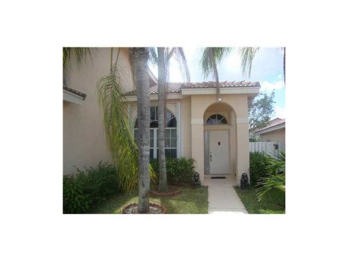 1378 SW 180TH AV, Hollywood, FL 33029