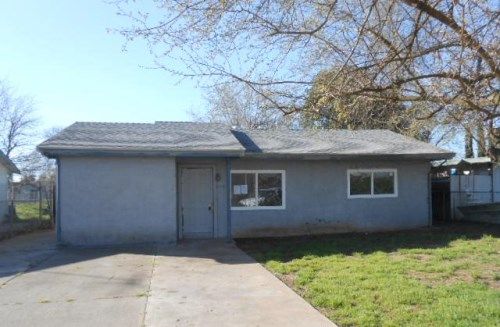 628 Q St, Rio Linda, CA 95673