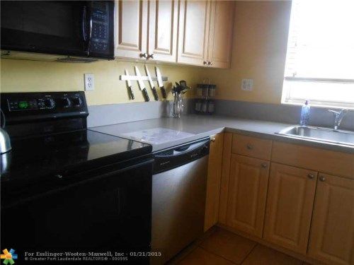 1425 ARTHUR ST # 305A, Hollywood, FL 33020