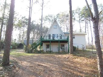 671 Lakeshore Rd, Martin, GA 30557