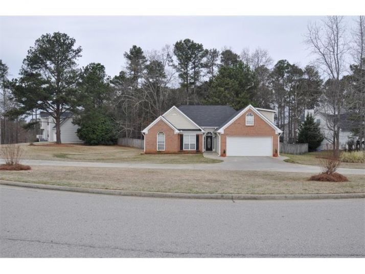 2460 Emerald Drive, Loganville, GA 30052