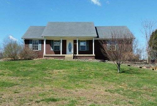 638 Pin Oak Drive, Taylorsville, KY 40071