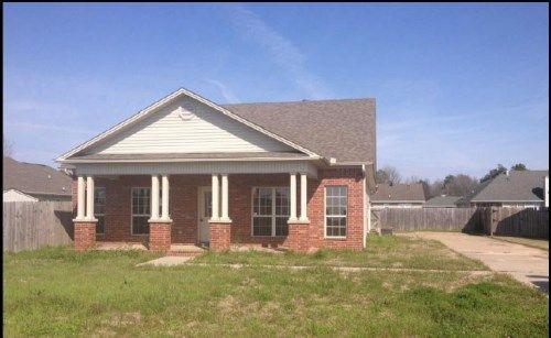 103 Farmington Cir, Lonoke, AR 72086