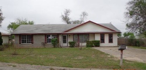 522 W 14th St, Del Rio, TX 78840