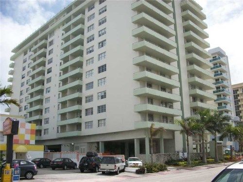 9225 COLLINS AV # 901, Miami Beach, FL 33154