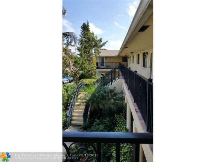 410 SW 15TH ST # 204, Pompano Beach, FL 33060