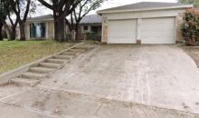 429 Chisolm Trl Hurst, TX 76054