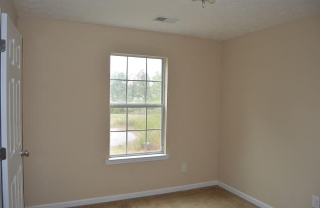 36 Park Pines Ct, Grantville, GA 30220