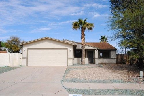 5820 S Log Hill Place, Tucson, AZ 85746