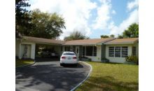 320 S 56 AV Hollywood, FL 33023