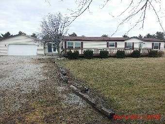 1339 Mccoy Rd, Wilmington, OH 45177