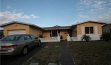 2011 NW 90 AV Hollywood, FL 33024