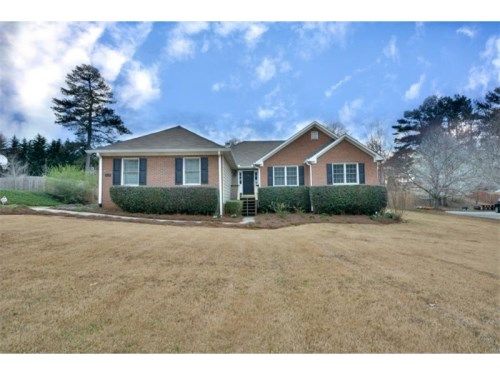 2110 Lakeway Drive, Dacula, GA 30019