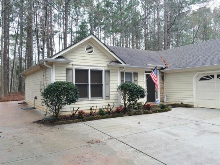 4697 Hilltop Drive Nw, Acworth, GA 30101