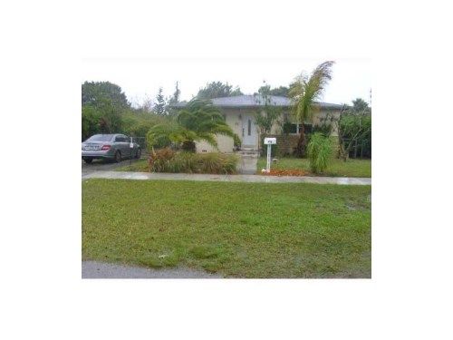 621 NE 13 ST, Homestead, FL 33030