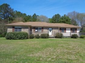 218 Yellowhammer Dr, Alabaster, AL 35007