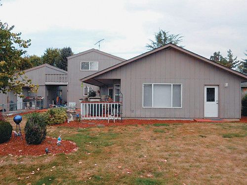 278 N 6th St, Jefferson, OR 97352